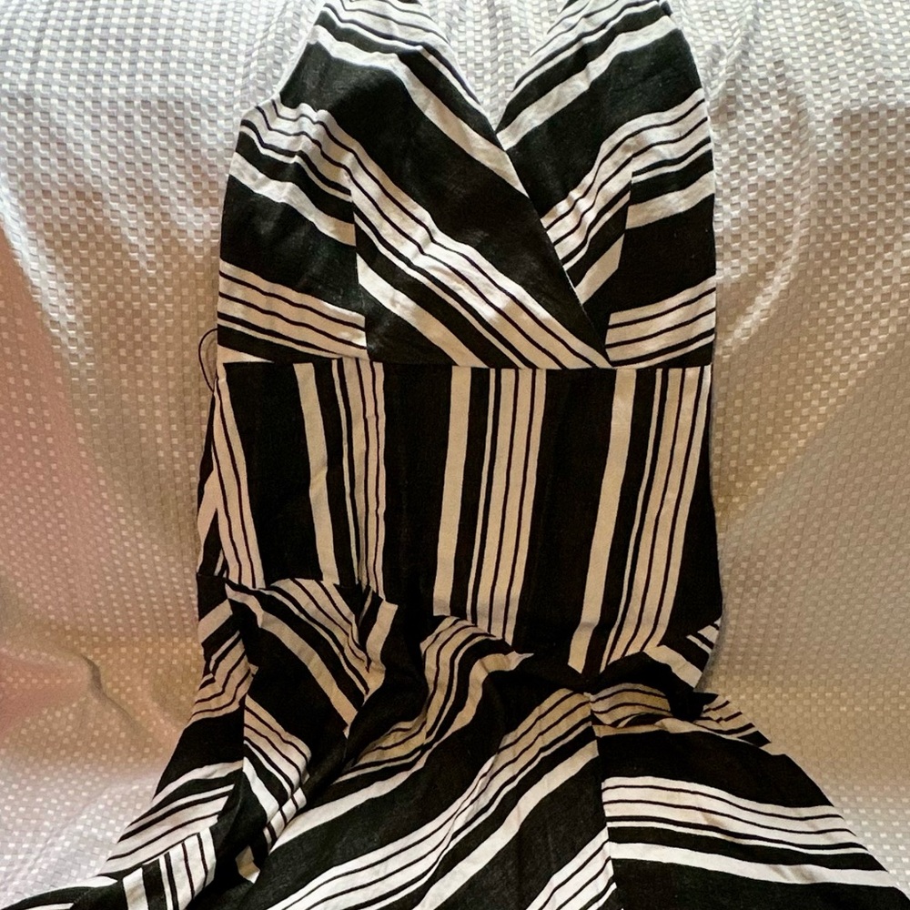 Karen Millen Dress, Size 8 – Timeless, Elegant & Planet-Friendly